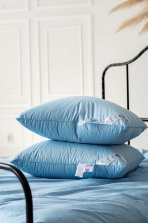 ПУХОВАЯ ПОДУШКА, СРЕДНЯЯ «ДЕБЮТ», 68X68 СМ