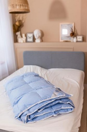 ВСЕСЕЗОННОЕ ПУХОВОЕ ОДЕЯЛО «НЕЖНОСТЬ», 150×200 СМ